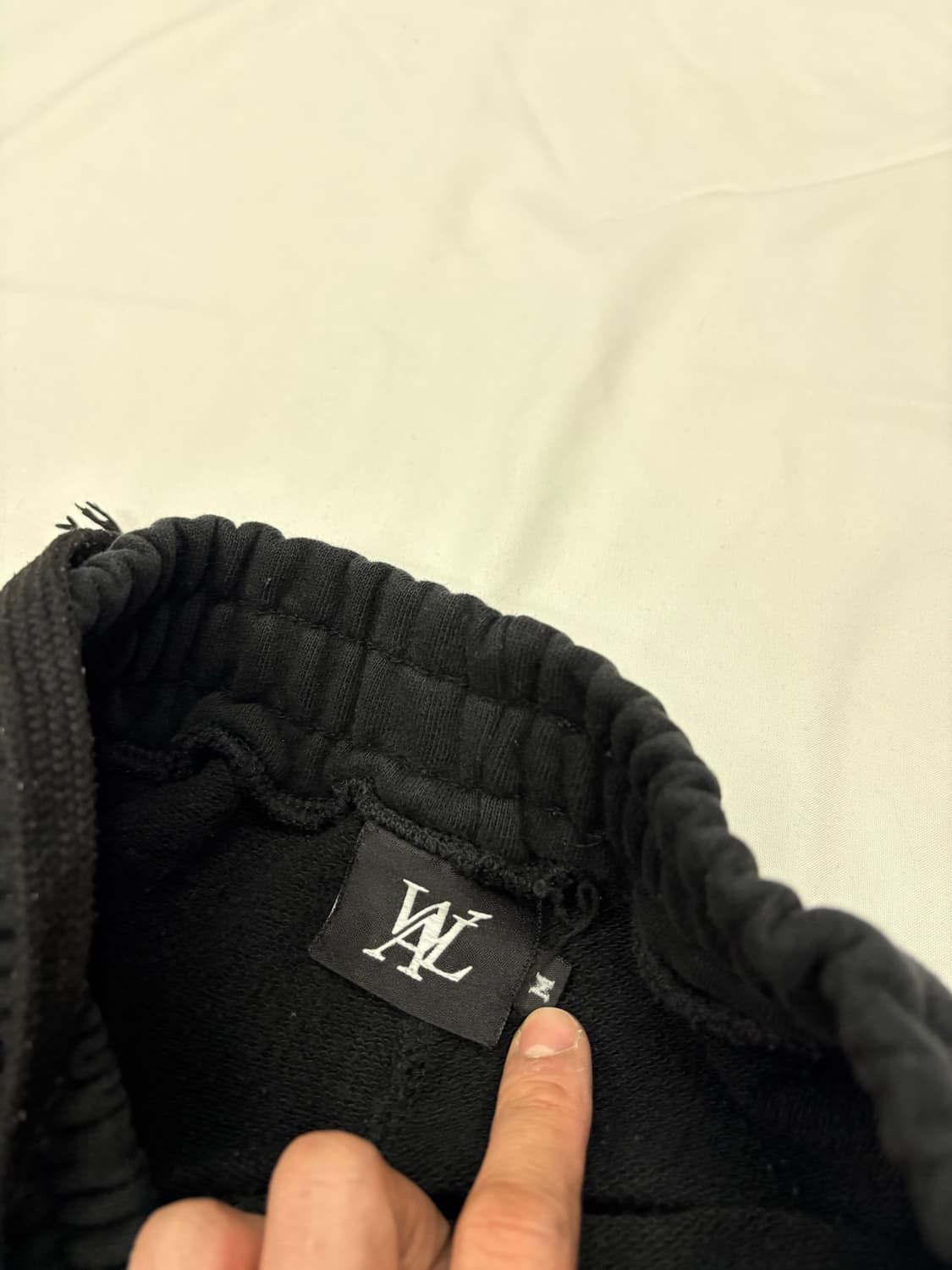 WOOALONG 우알롱 블랙 조거 팬츠 추리닝 바지 상품이미지3