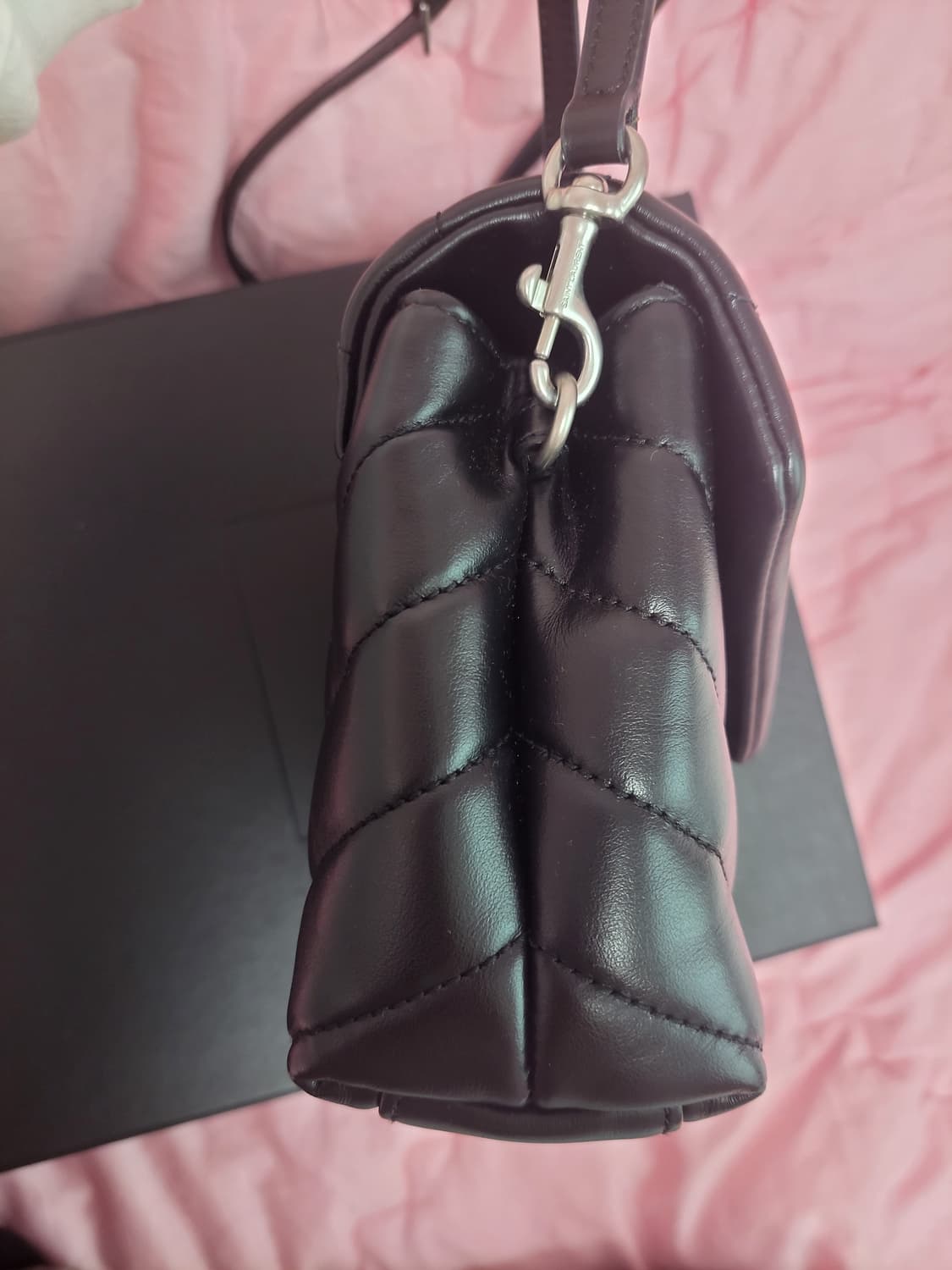 정품)급처상태좋음!생로랑 토이 루루백 블랙 YSL마틀라쎄은장 가방크로스백 상품이미지8