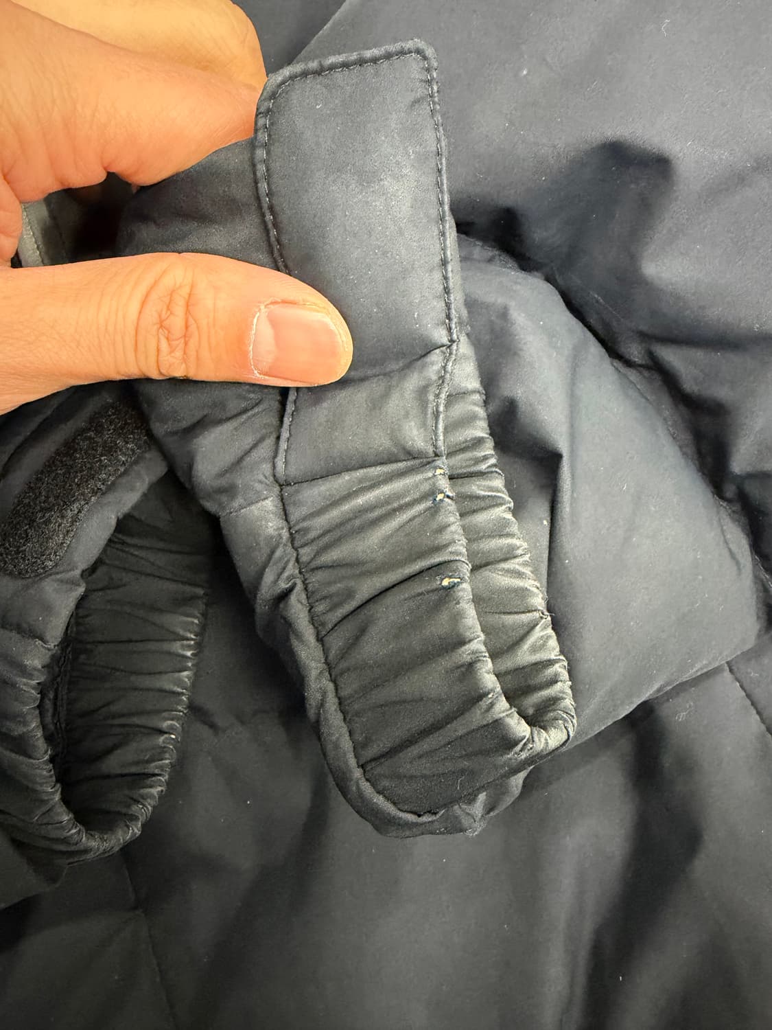 정품) 노스페이스 남성 블랙 온볼 패딩 L 상품이미지6