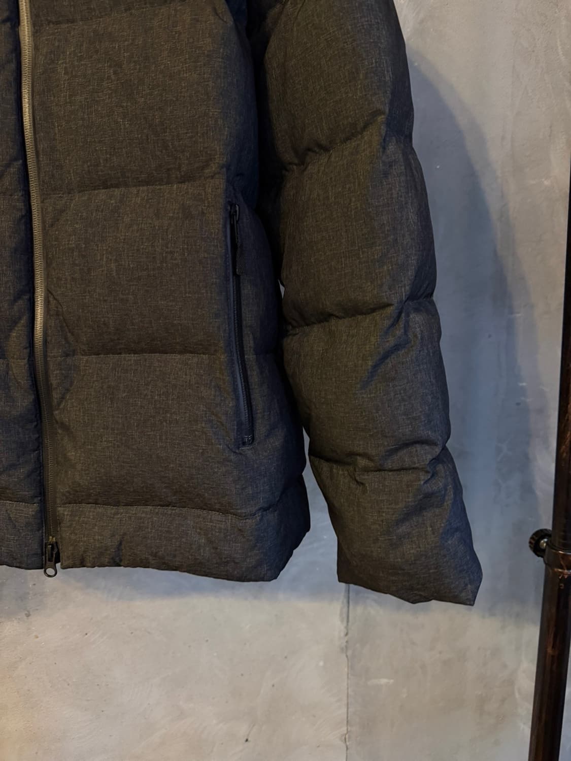 띠어리 구스다운 패딩 남성100 상품이미지7