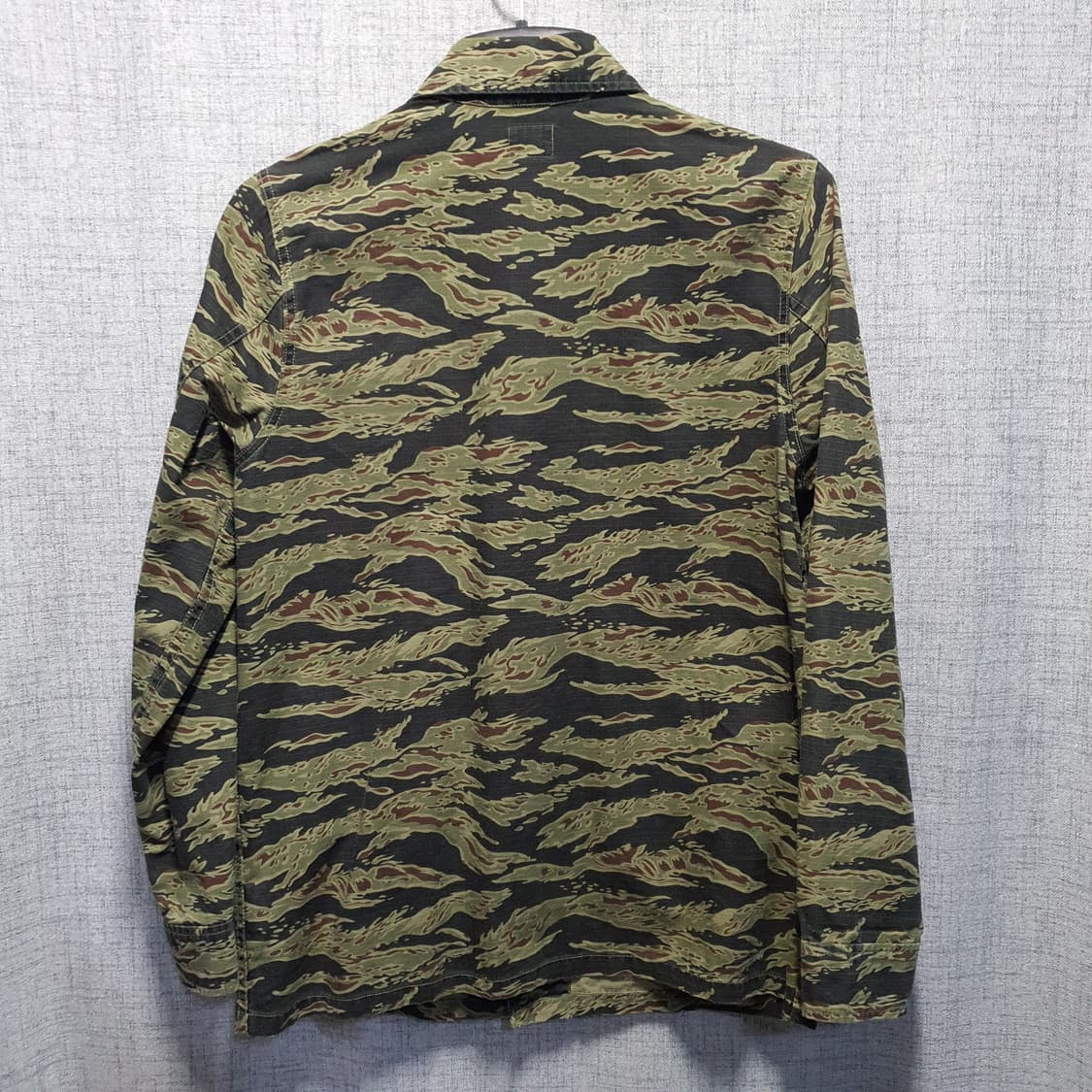 OBEY 오베이 타이거 카모 야상 자켓  상품이미지2