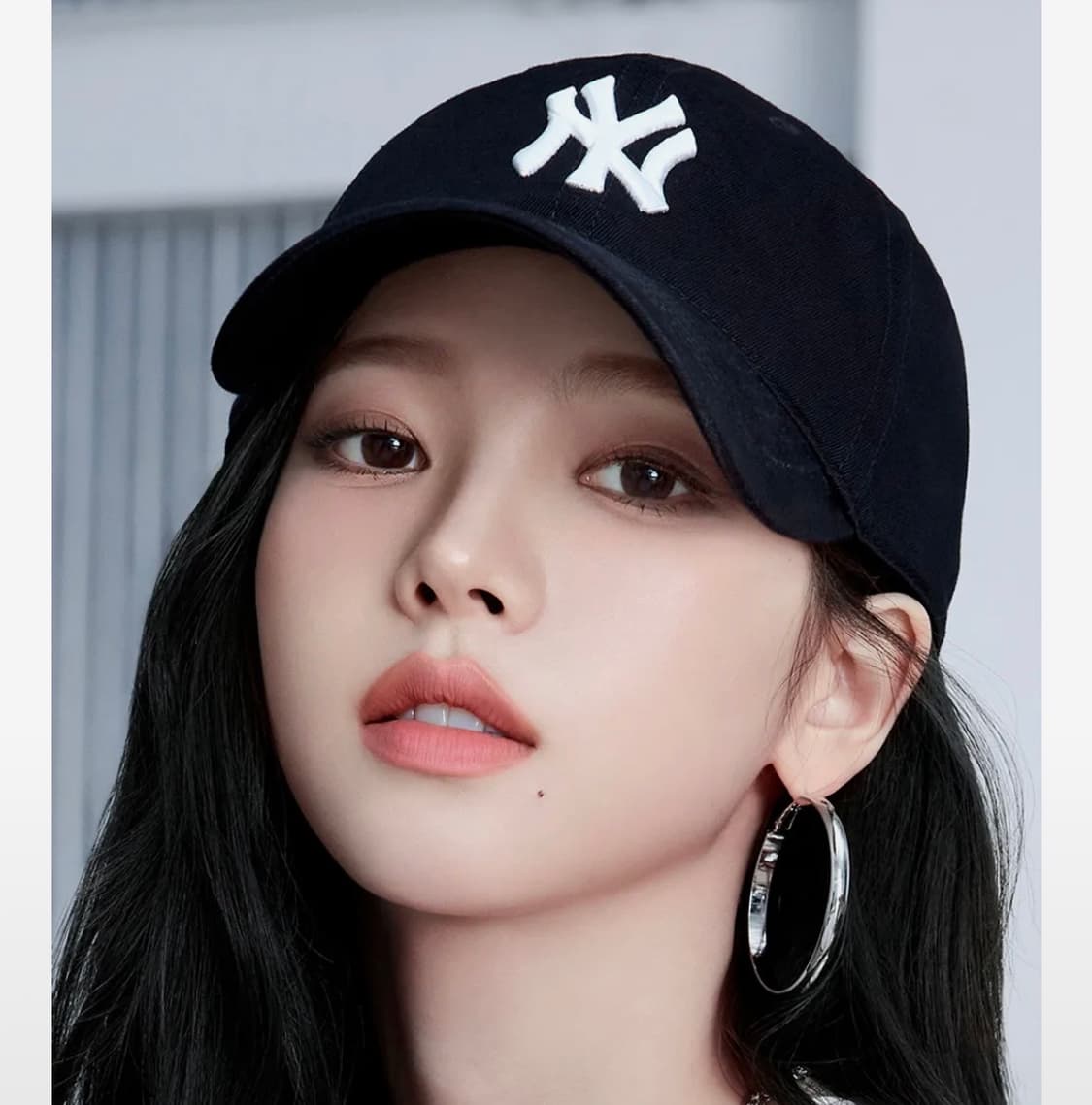엠엘비 MLB 에이스 언스트럭쳐 볼캡 블랙 모자 (카리나 착용) 상품이미지2