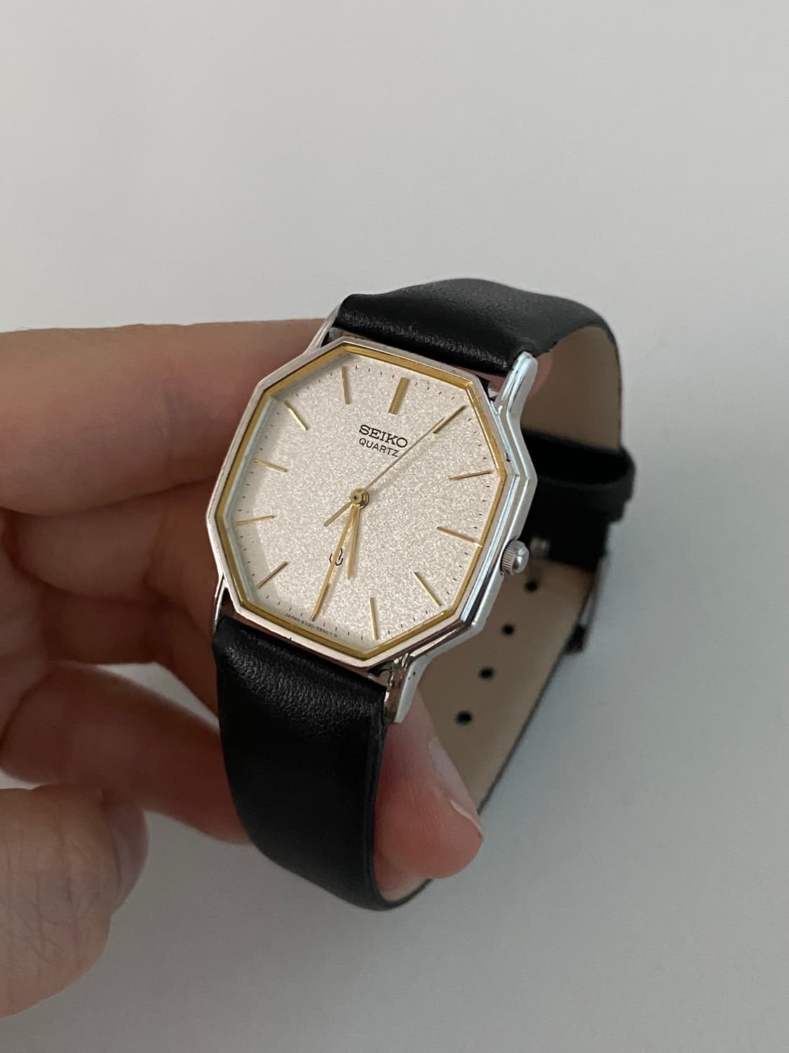 Seiko 세이코 쿼츠 화이트 샴페인 상품이미지1