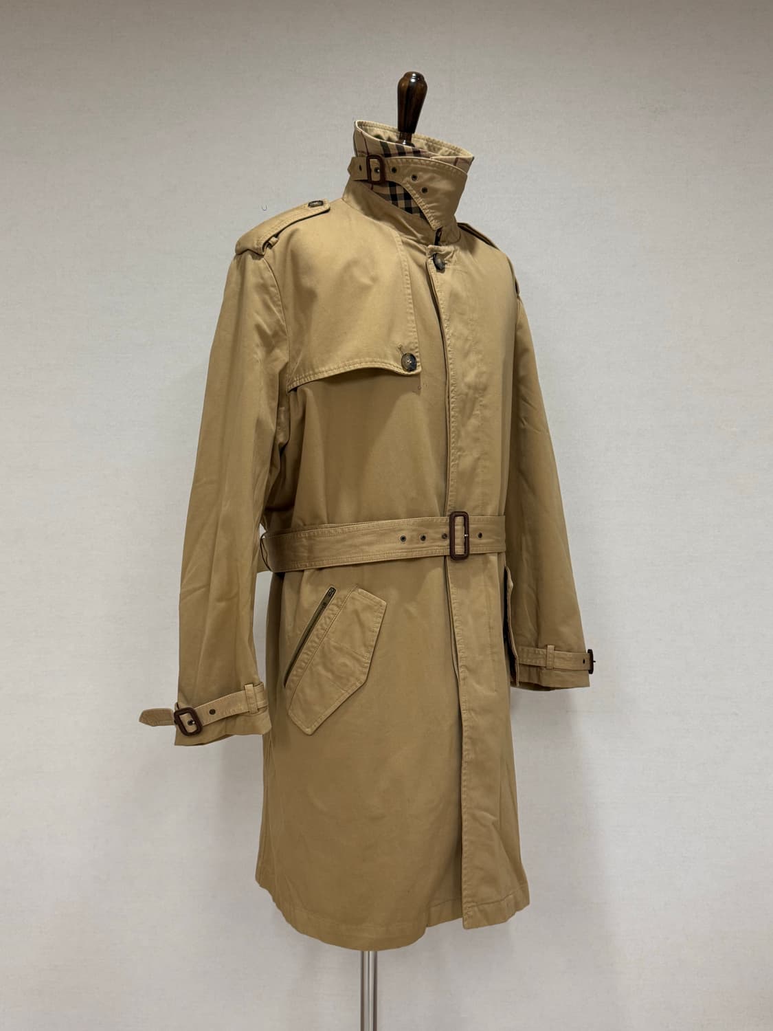 Burberry 클래식 트렌치 코트 (탈착 라이너 포함) 상품이미지5