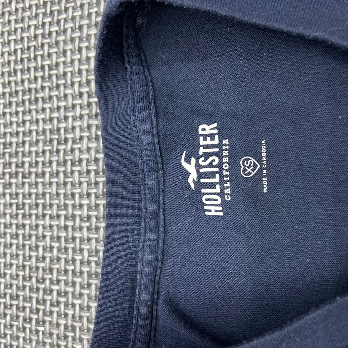 착샷O 홀리스터 네이비 슬림핏 반팔 상품이미지2