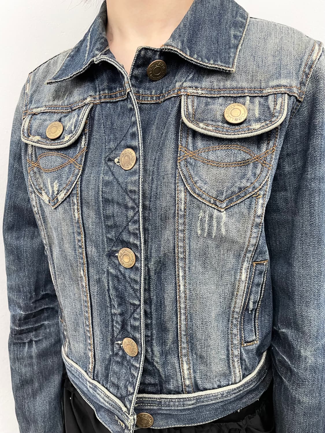 디스퀘어드 워싱 디테일 데님 자켓 상품이미지4