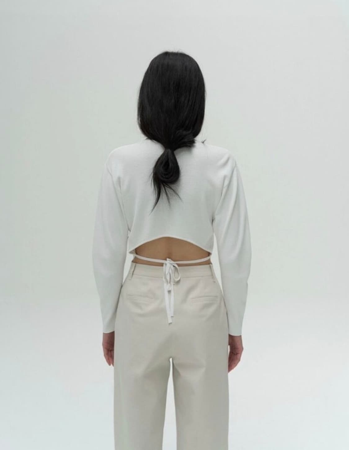 아모멘토 컷아웃 가디건 상품이미지2