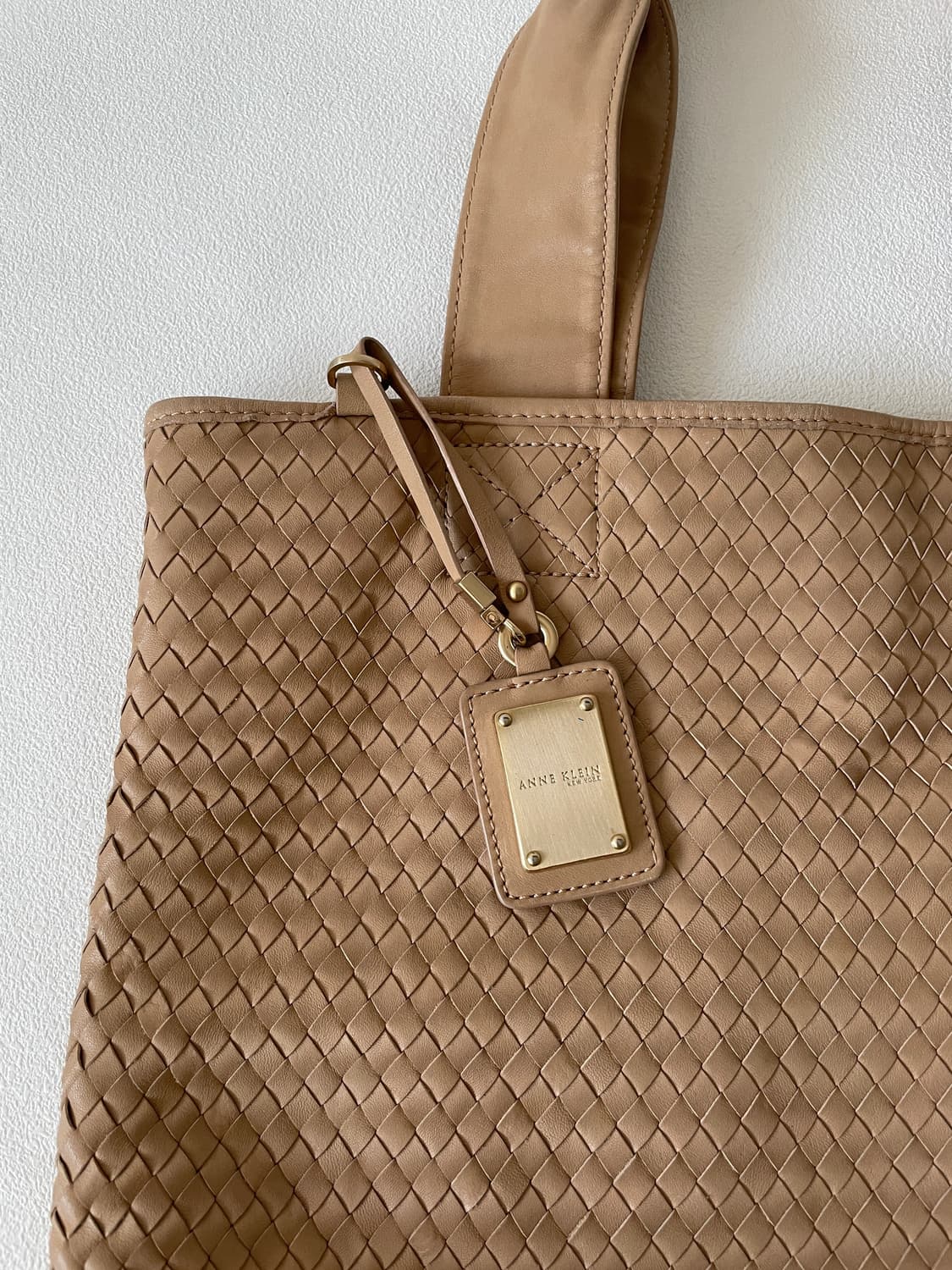 앤클라인(ANNE KLEIN) 레더 위밍 토트백 상품이미지4