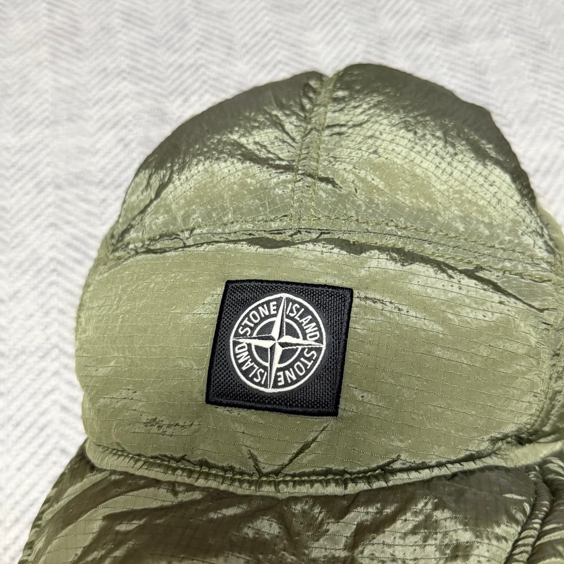 스톤아일랜드 19FW 나일론메탈 트루퍼햇 상품이미지2