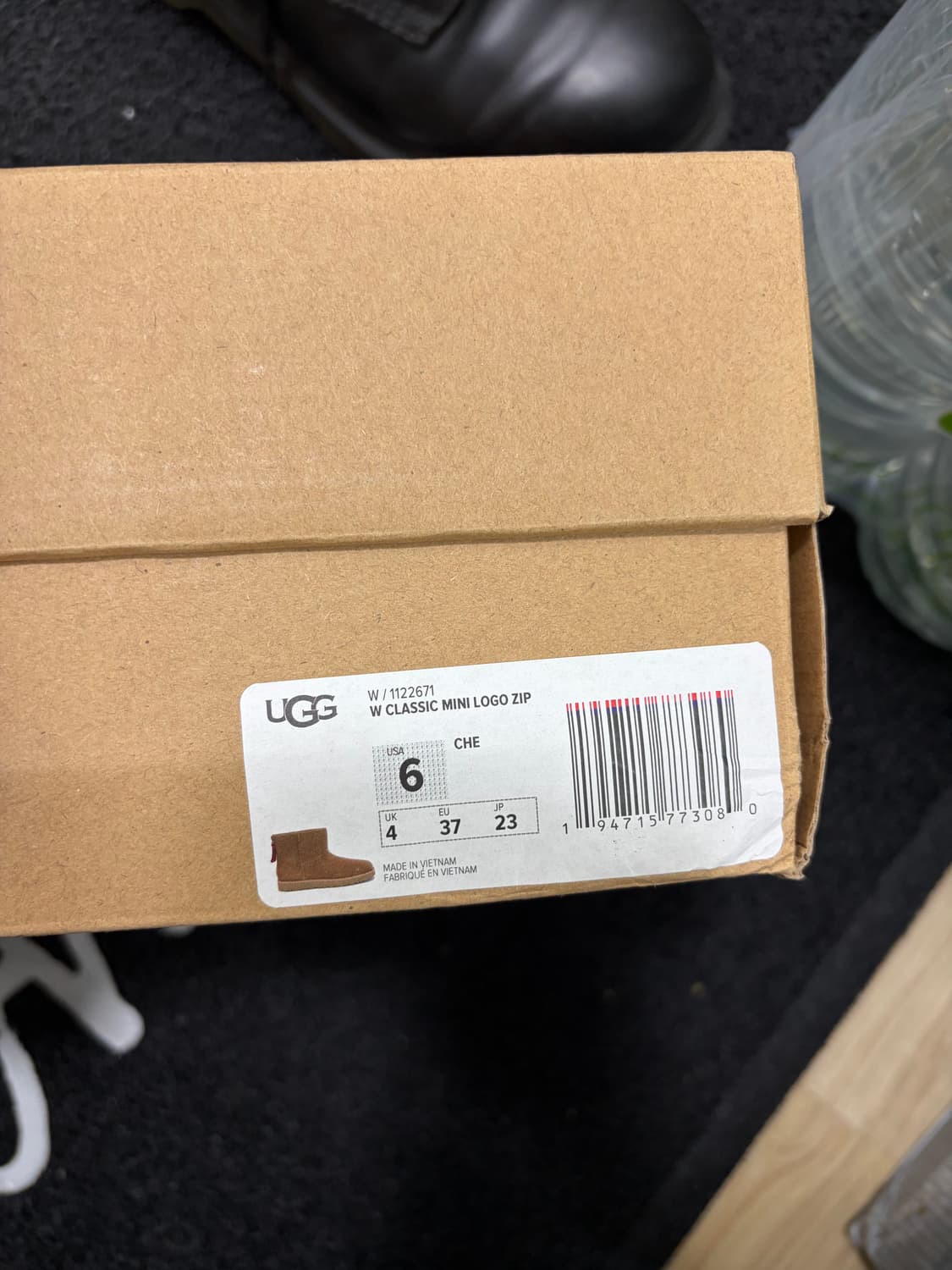 어그 클래식 미니로고 ZIP 어그 230 상품이미지3