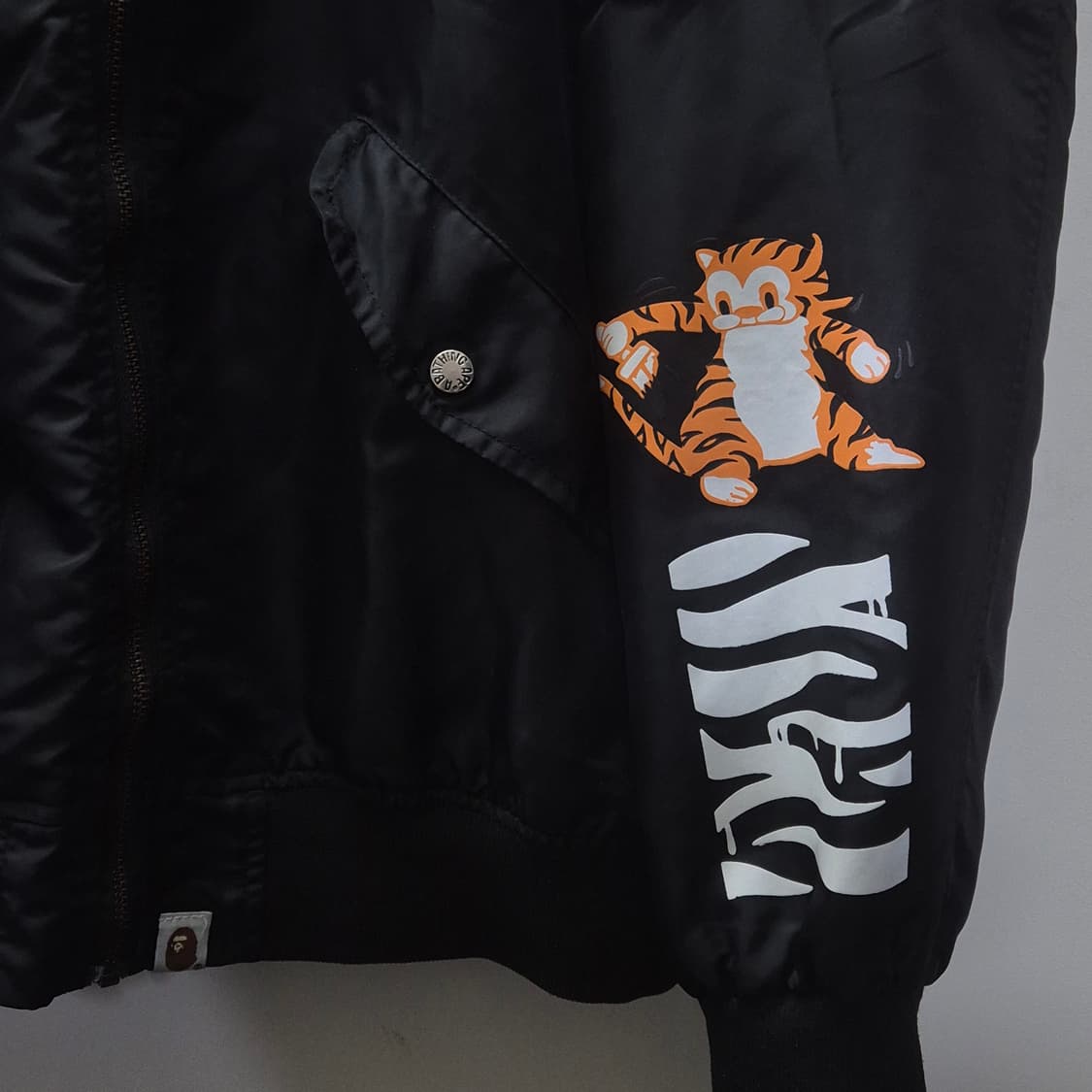 베이프 MA-1  타이거 샤크 XL사이즈 봄버자켓 상품이미지5