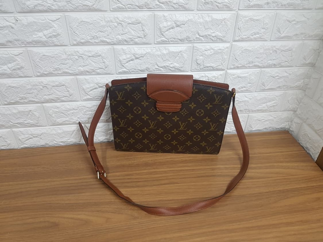 루이비통 쿠르셀 크로스백 (정품)  상품이미지1