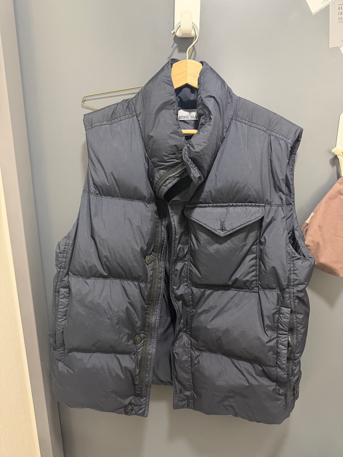 스톤아일랜드 크링클랩스 패딩조끼 상품이미지1