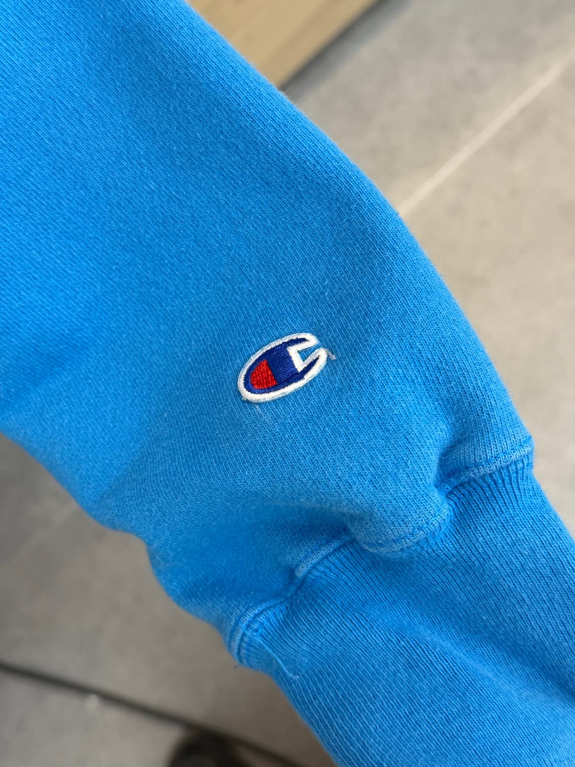 챔피온 블루 맨투맨 상품이미지3