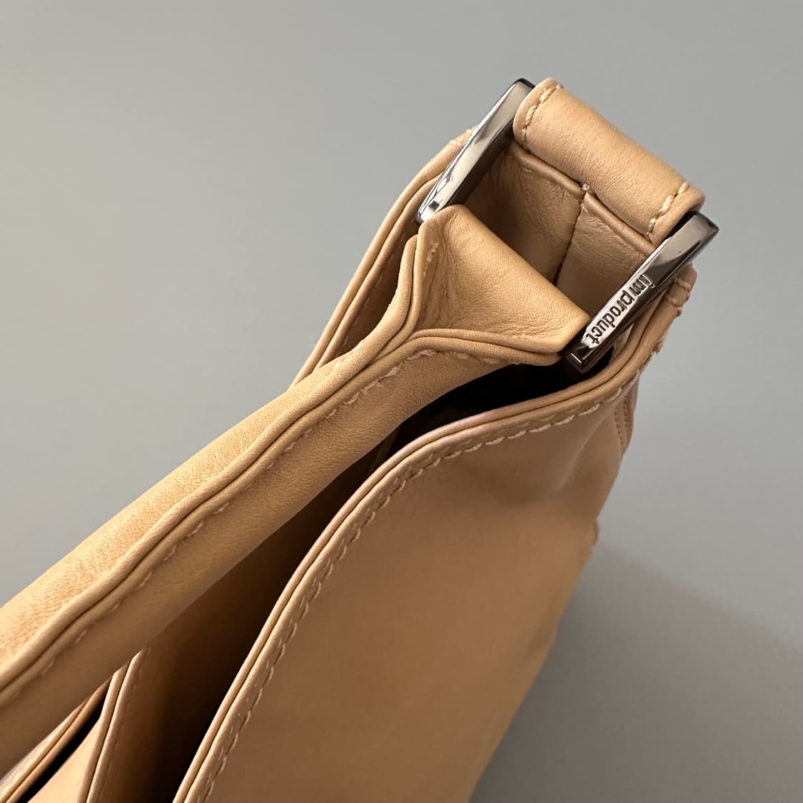 이세이미야케 im product 가죽 토트백 상품이미지5