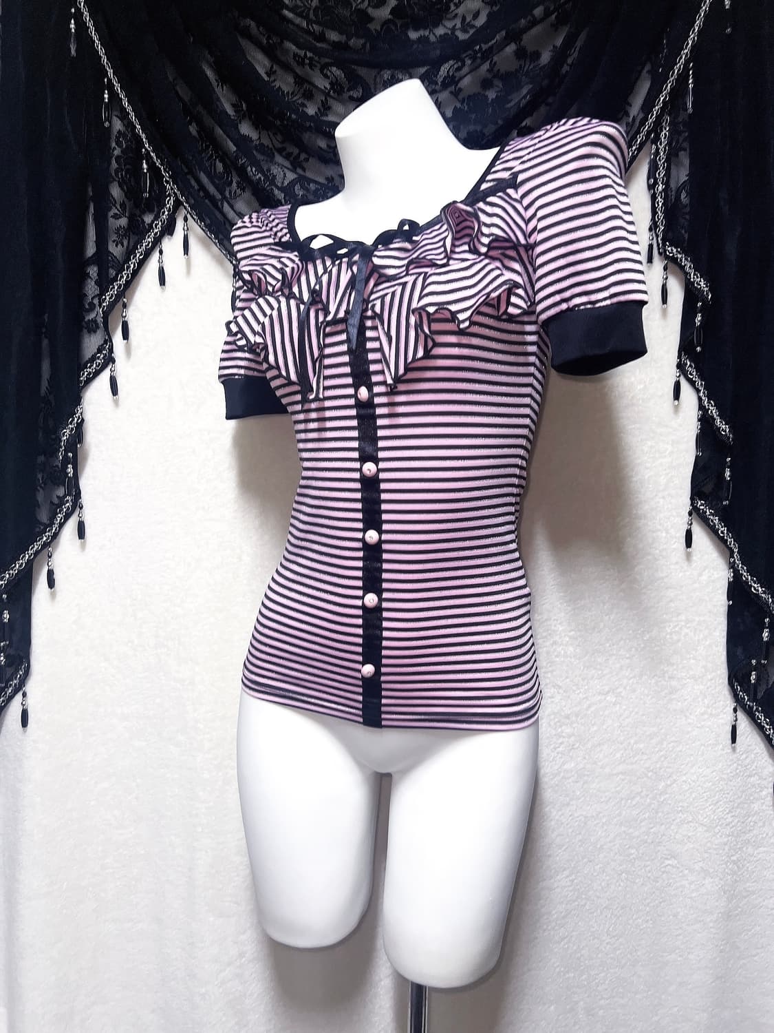 세실맥비 히메갸루 로맨틱 러블리 핑크 스트라이프 프릴 로걀탑 백트임 오네 상품이미지3