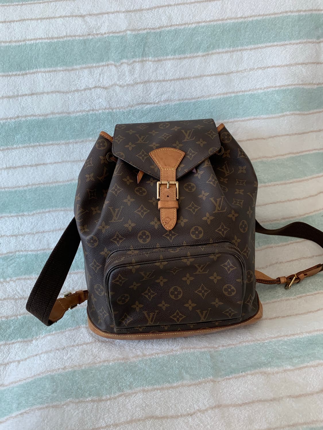 루이비통 몽수리 백팩 상품이미지10