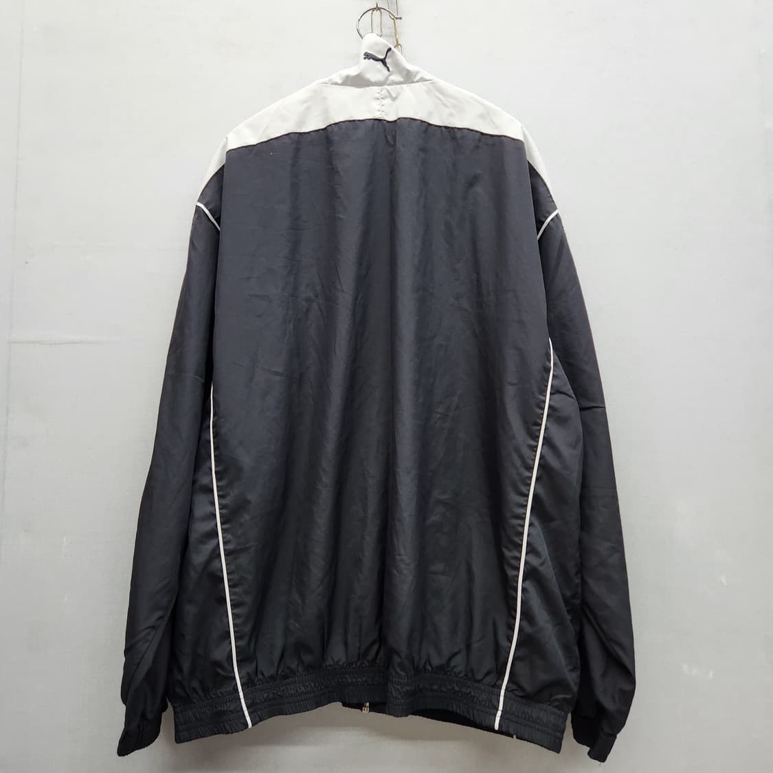 올드스쿨 푸마 사이드라인 로고 바람막이 L(XL) 상품이미지4