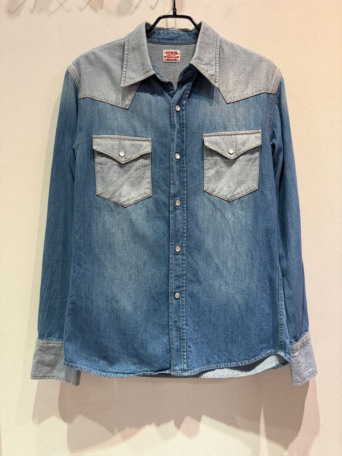 Edwin Two-Tone Western Denim Shirt 상품이미지1