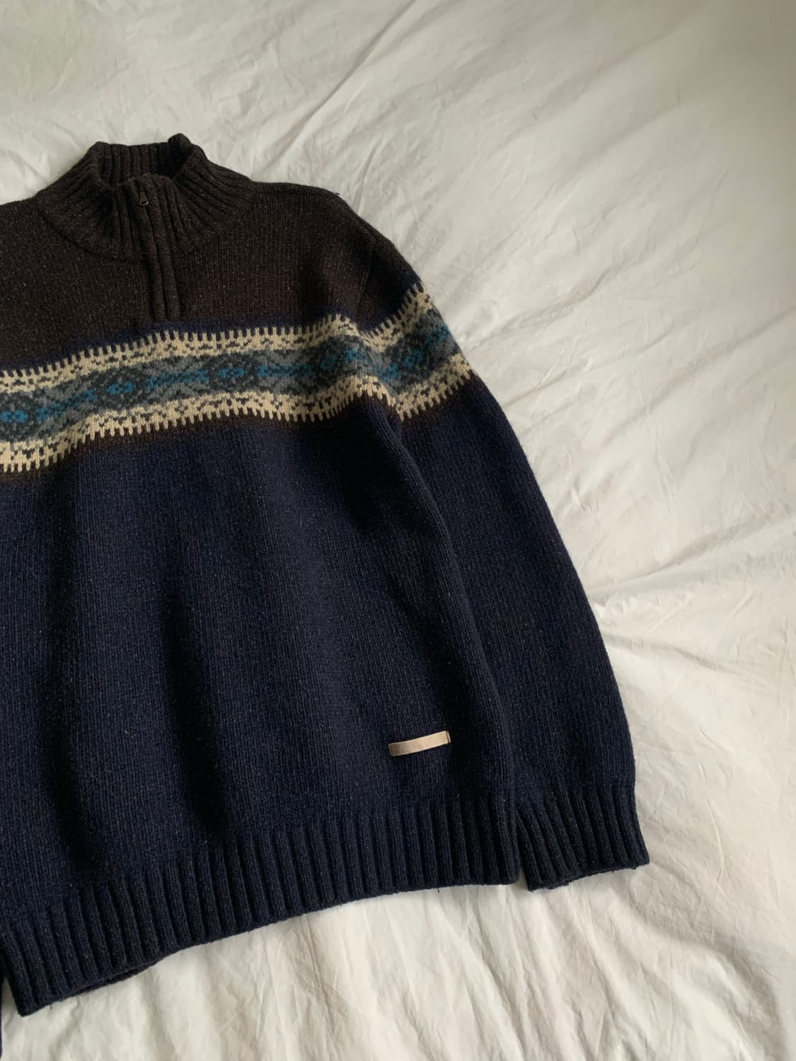 네이비 배색 울 니트 상품이미지2