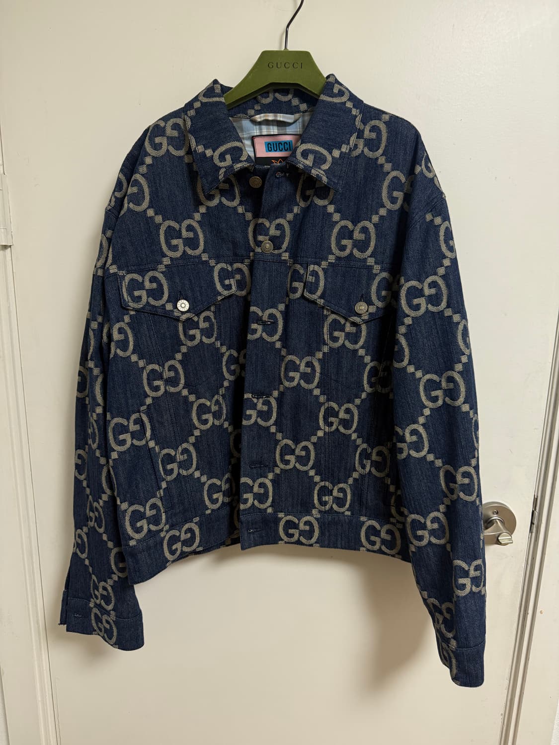 구찌 GG 점보 데님 자켓 52 사이즈 거의 새상품 상품이미지1