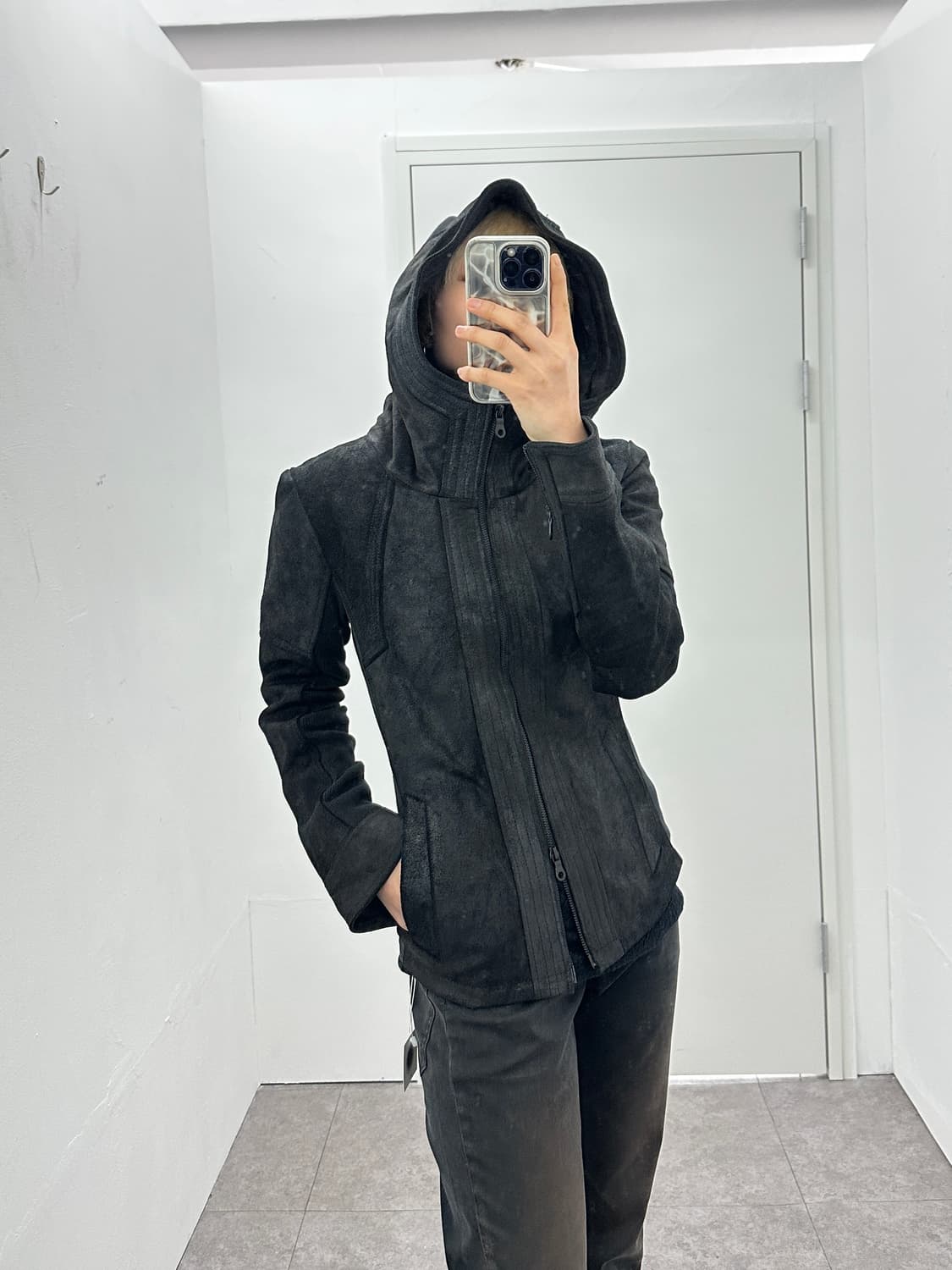 NO ID. Sculpted Cowhide High Neck Jacket 상품이미지9