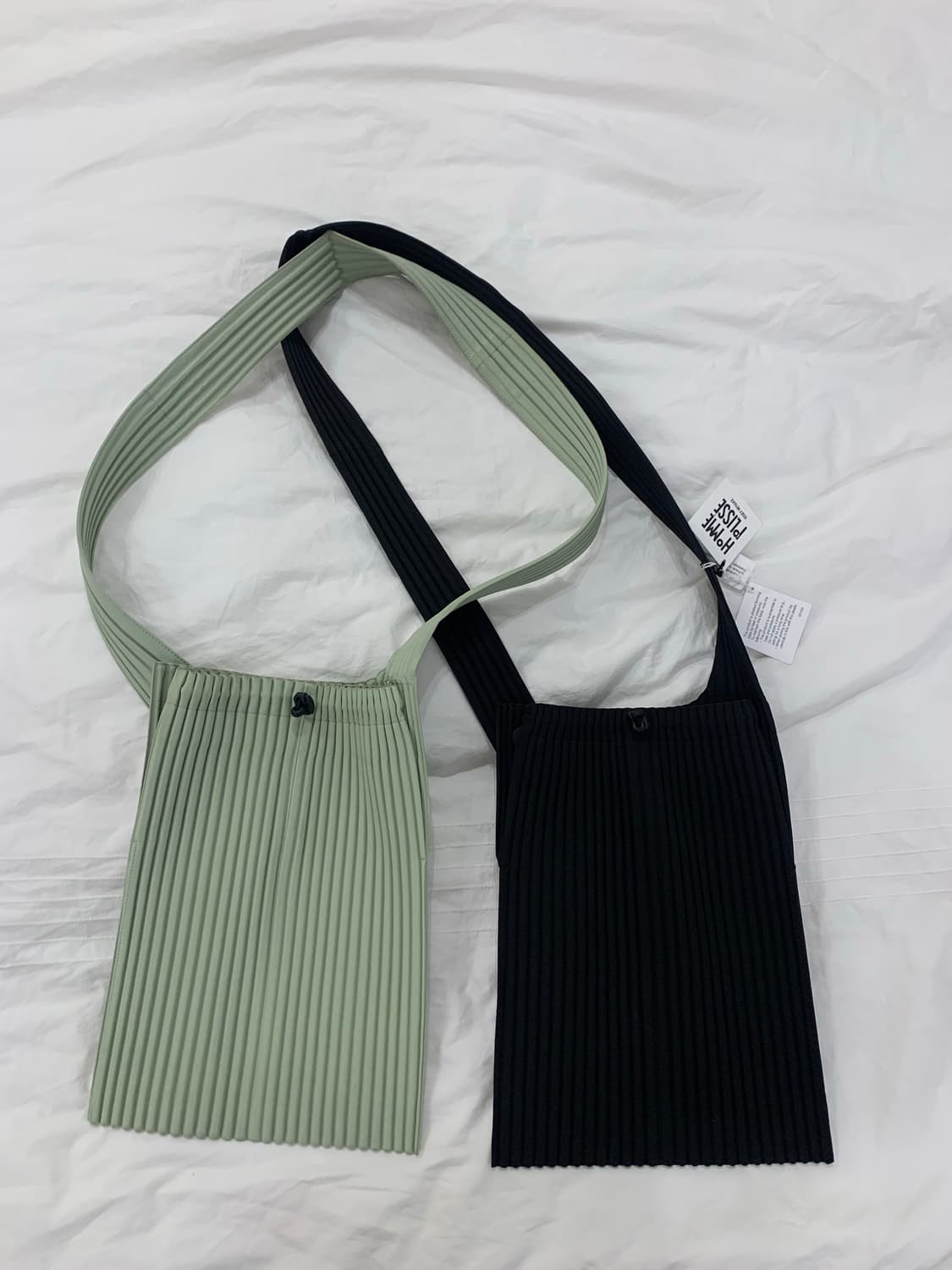 옴므플리세 포켓 미듐백 블랙 / 애플그린 상품이미지2