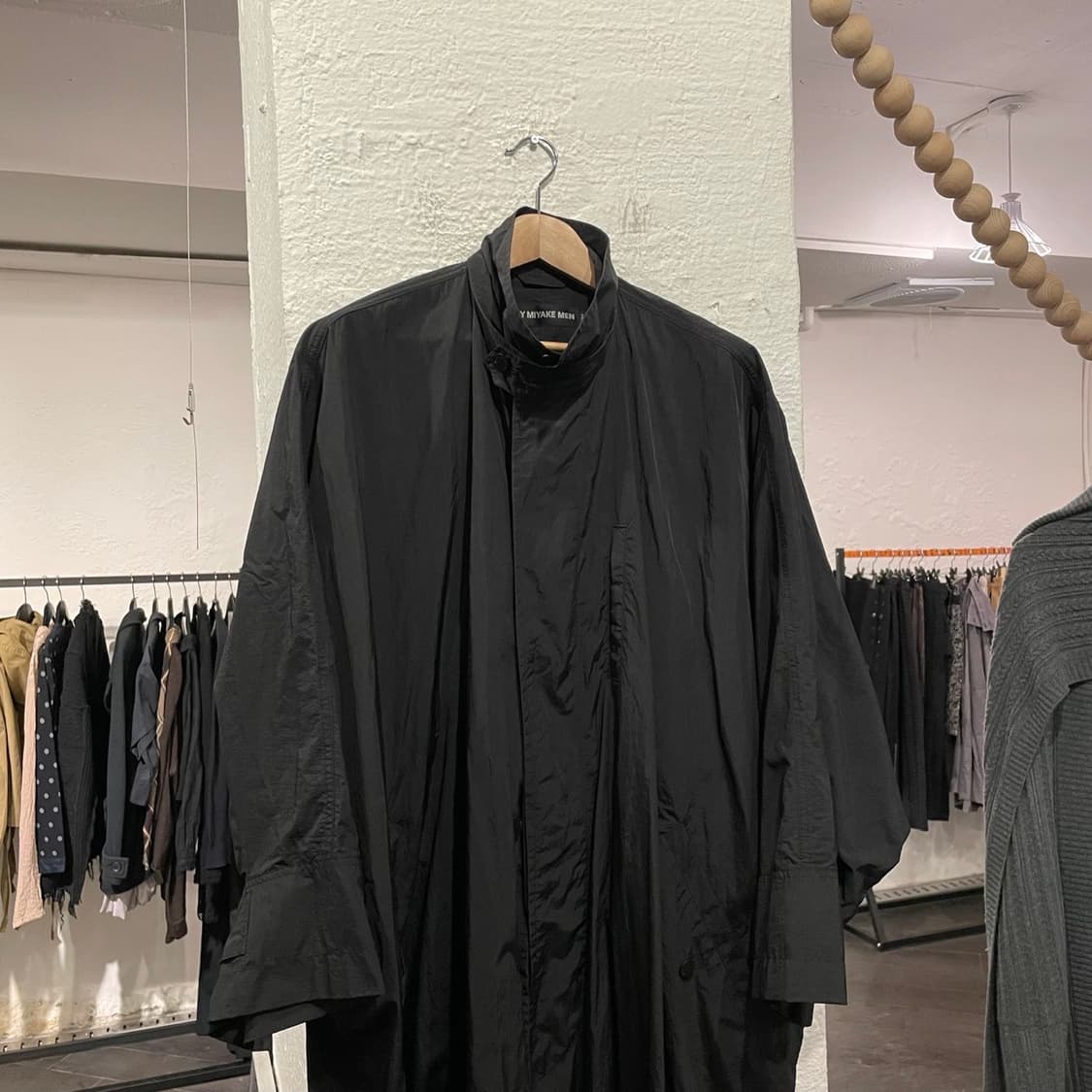 이세이미야케 맨 타페타 나일론 트렌치코트 상품이미지2