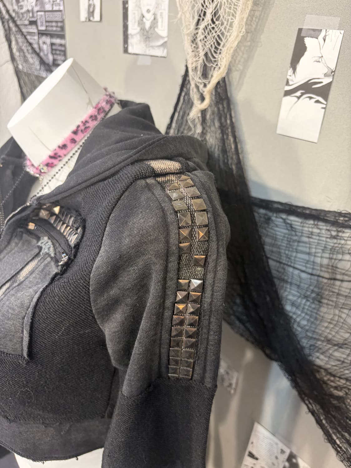 Gothic Stud Distressed Crop Hoodie zip  상품이미지10