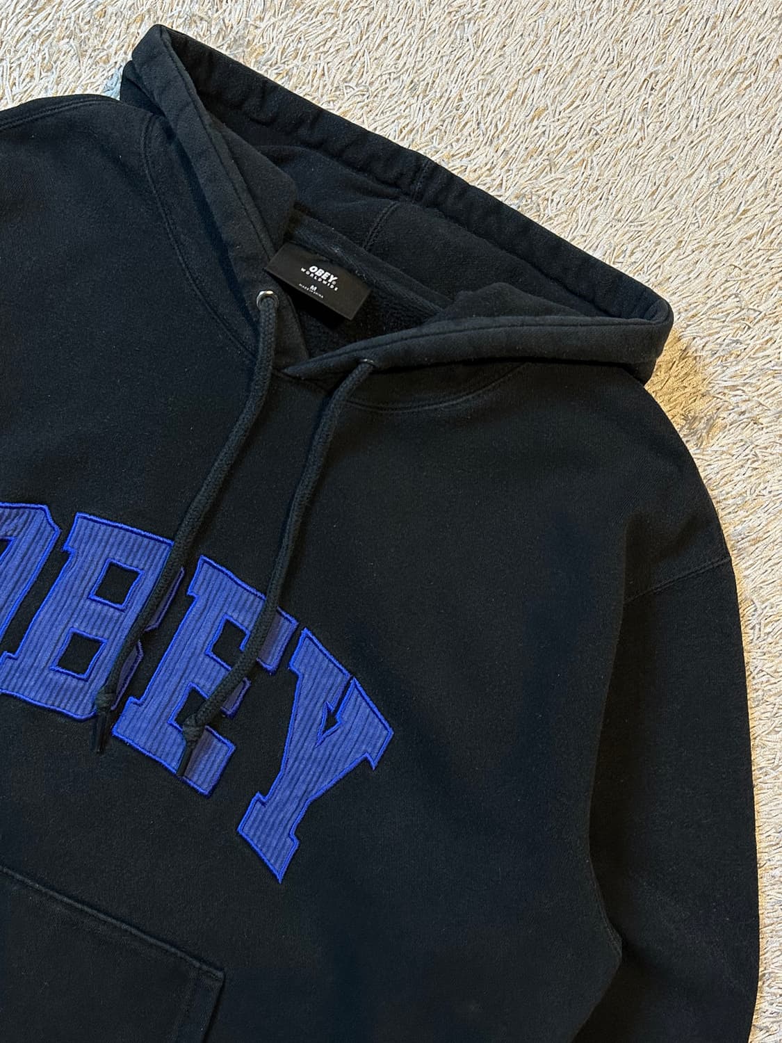 오베이 OBEY 코듀로이 스펠로고 후드티 블랙 상품이미지2