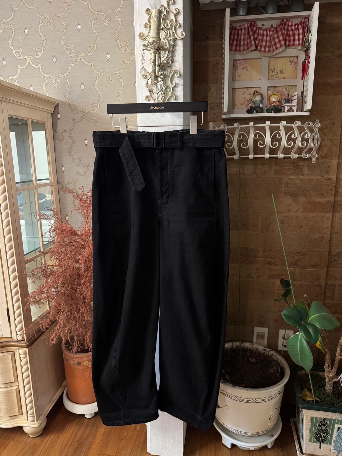 르메르 벨티드 데님 팬츠 블랙 상품이미지1