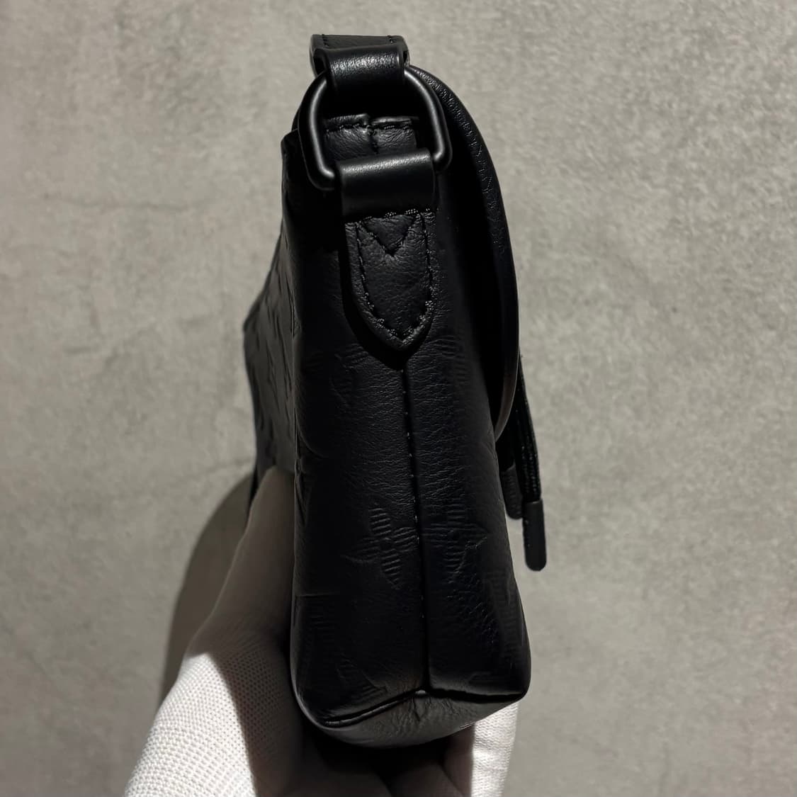 S급 OS 루이비통 쉐도우 펄스 웨어러블 메신저백 풀구성 상품이미지4