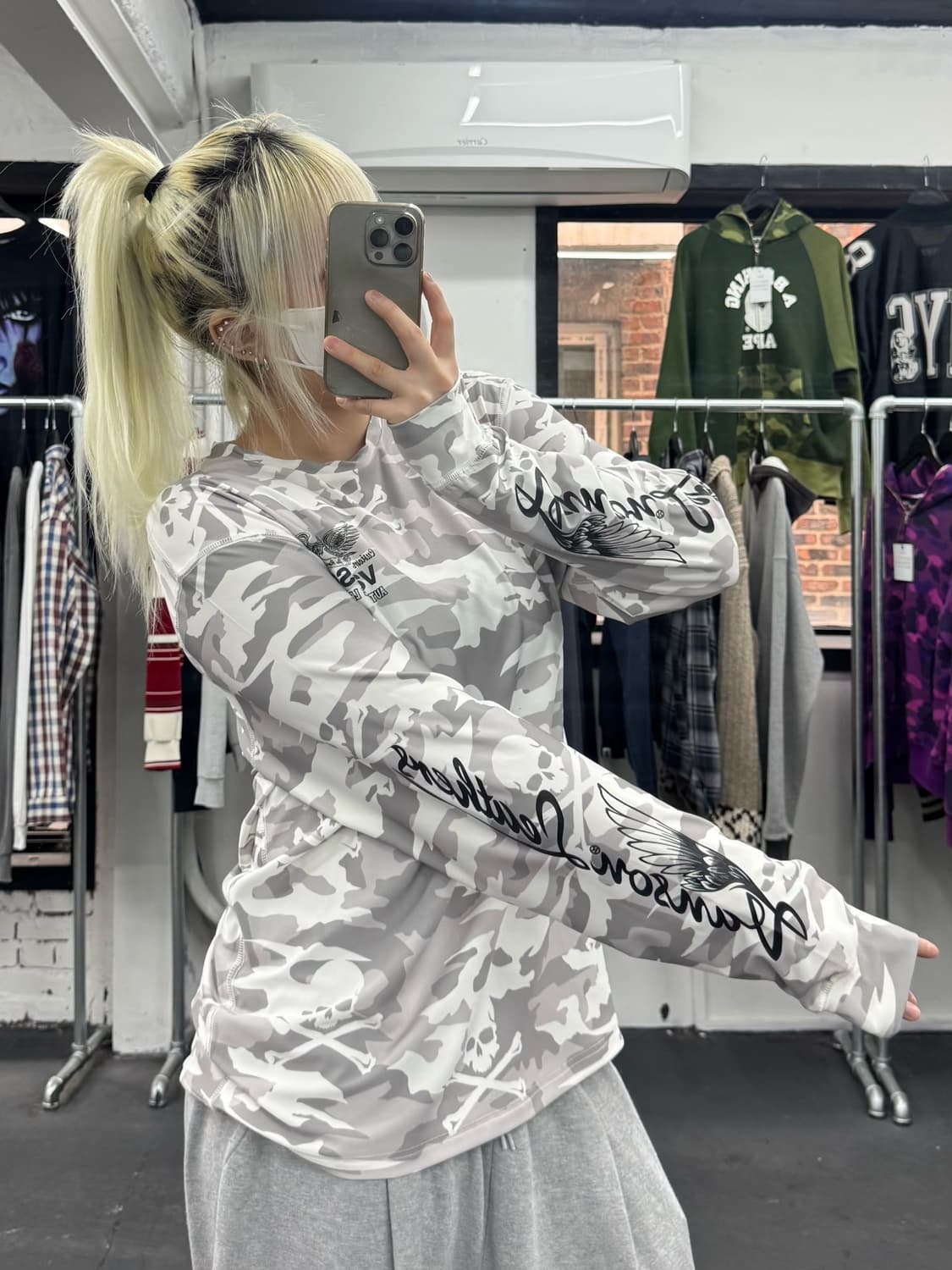 밴슨 레더 스컬 카모 롱슬리브 상품이미지4