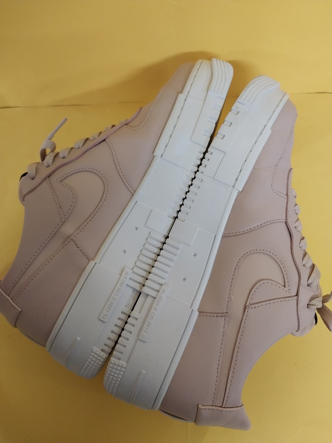 남성 나이키 에어포스1 픽셀 핑크베이지 스니커즈, 운동화 (280) 상품이미지7