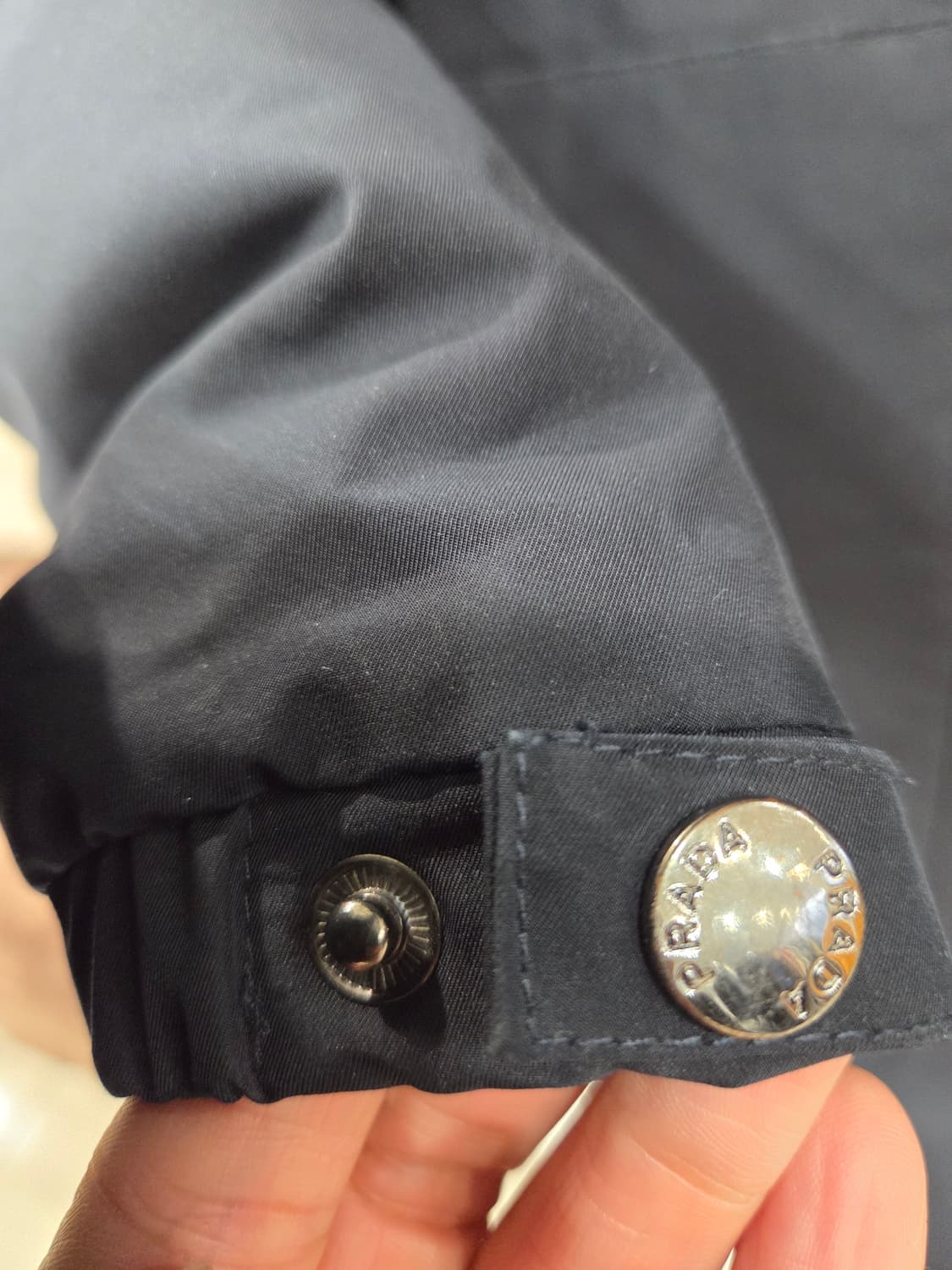 프라다 라쿤털후드 다운자켓(38) 상품이미지9