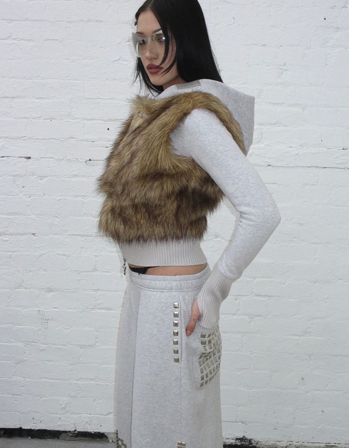 Namedcollective 퍼 베스트 스터드 후드집업 상품이미지2