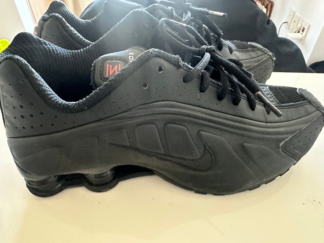 나이키 샥스 R4 블랙 w270팝니다 상품이미지2