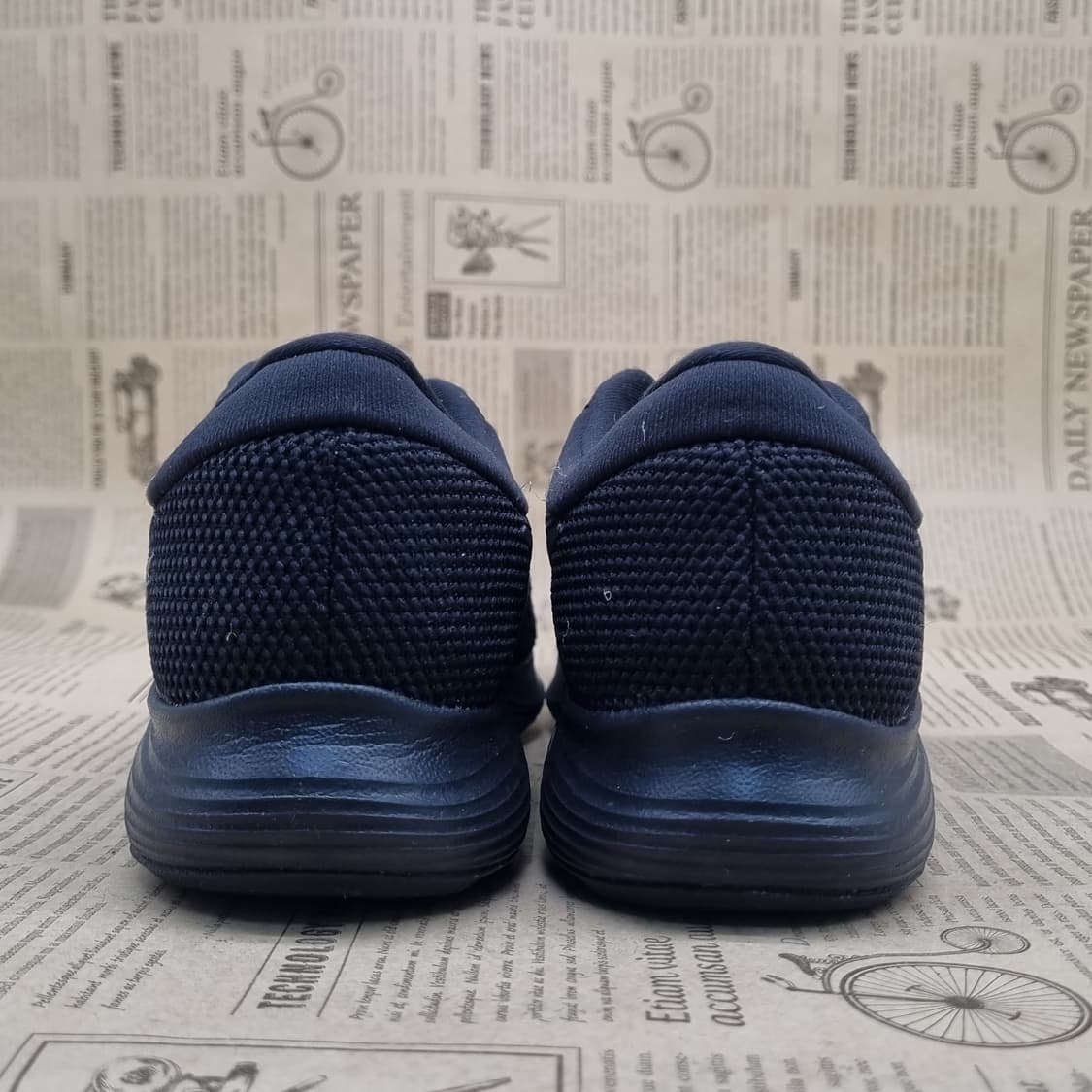 나이키 레볼루션4 여성 런닝화240 상품이미지4