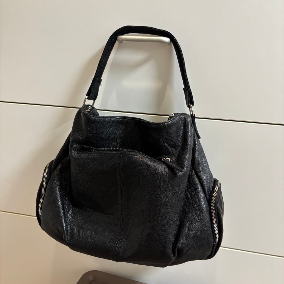 GENUINE LEATHER 블랙 가죽 숄더백 상품이미지6