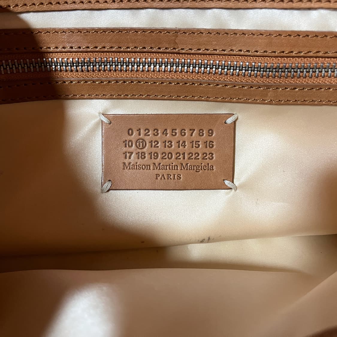 Maison Margiela 아크릴 상판 distressed 파우치 상품이미지5