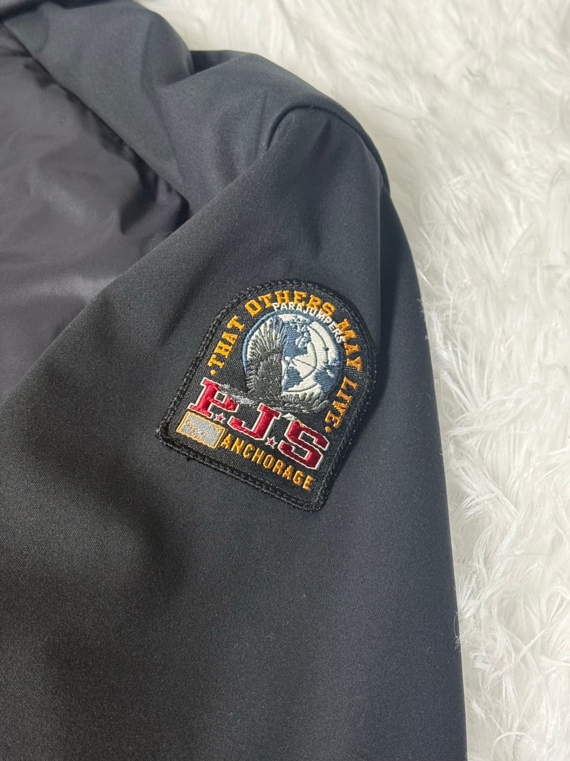 파라점퍼스 키나리 경량패딩 상품이미지2