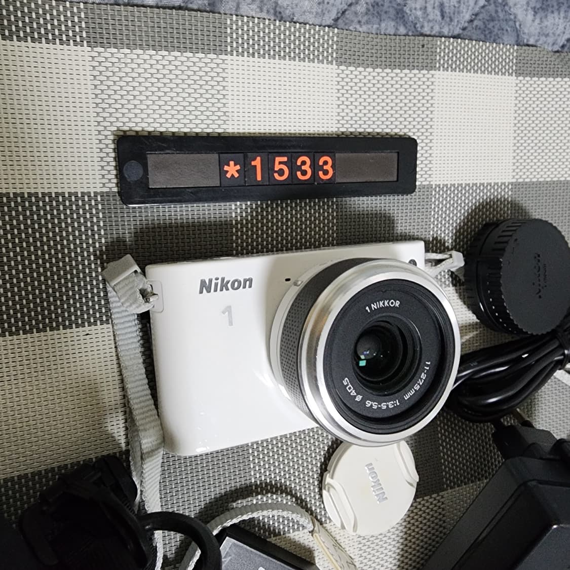 니콘 1 J2 화이트바디 디지털카메라 11-27.5미리 줌렌즈 상품이미지2