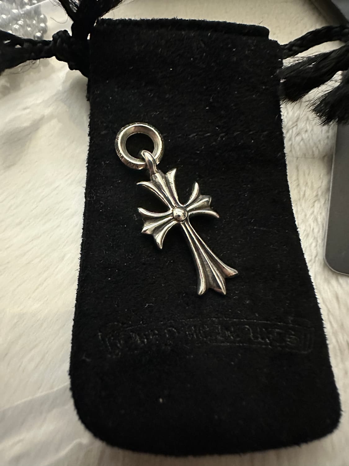 크롬하츠 타이니 크로스 참 상품이미지5