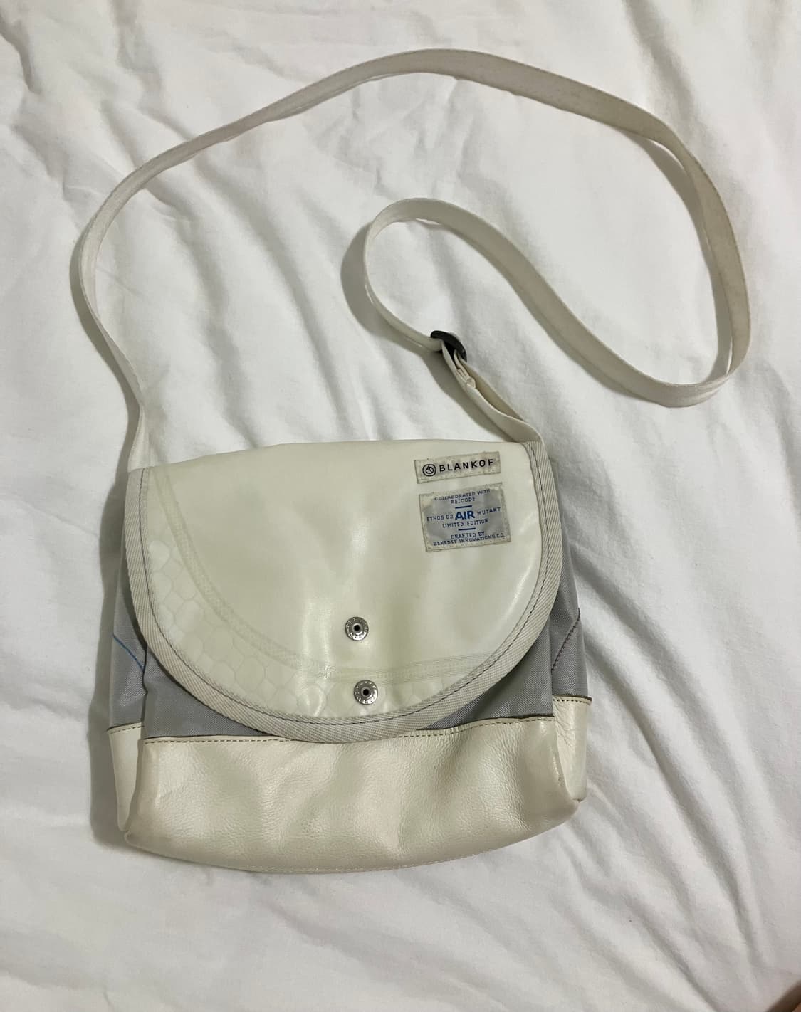 블랭코브X래코드 에어백 리미티드 에디션 숄더백 상품이미지1