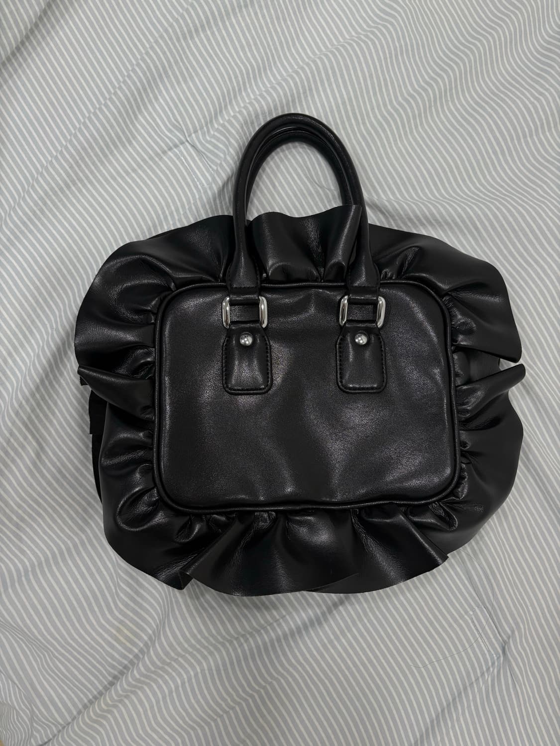 꼼데가르송 걸 러플백 상품이미지1