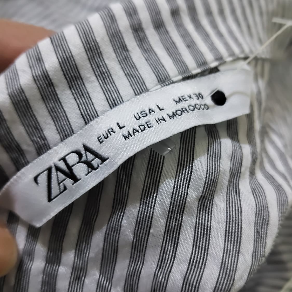 새상품 자라 ZARA 스트라이프 비대칭 셔츠탑 L 66 77 상품이미지6