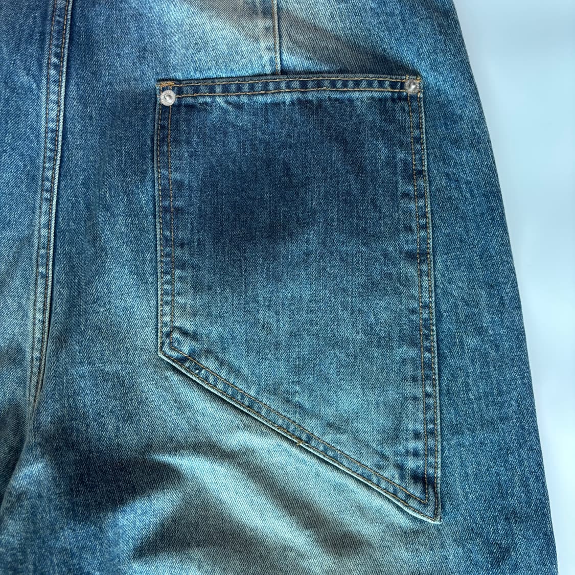 [Matin Kim] 마틴킴 로고 자수 와이드 워싱 데님 팬츠 상품이미지8