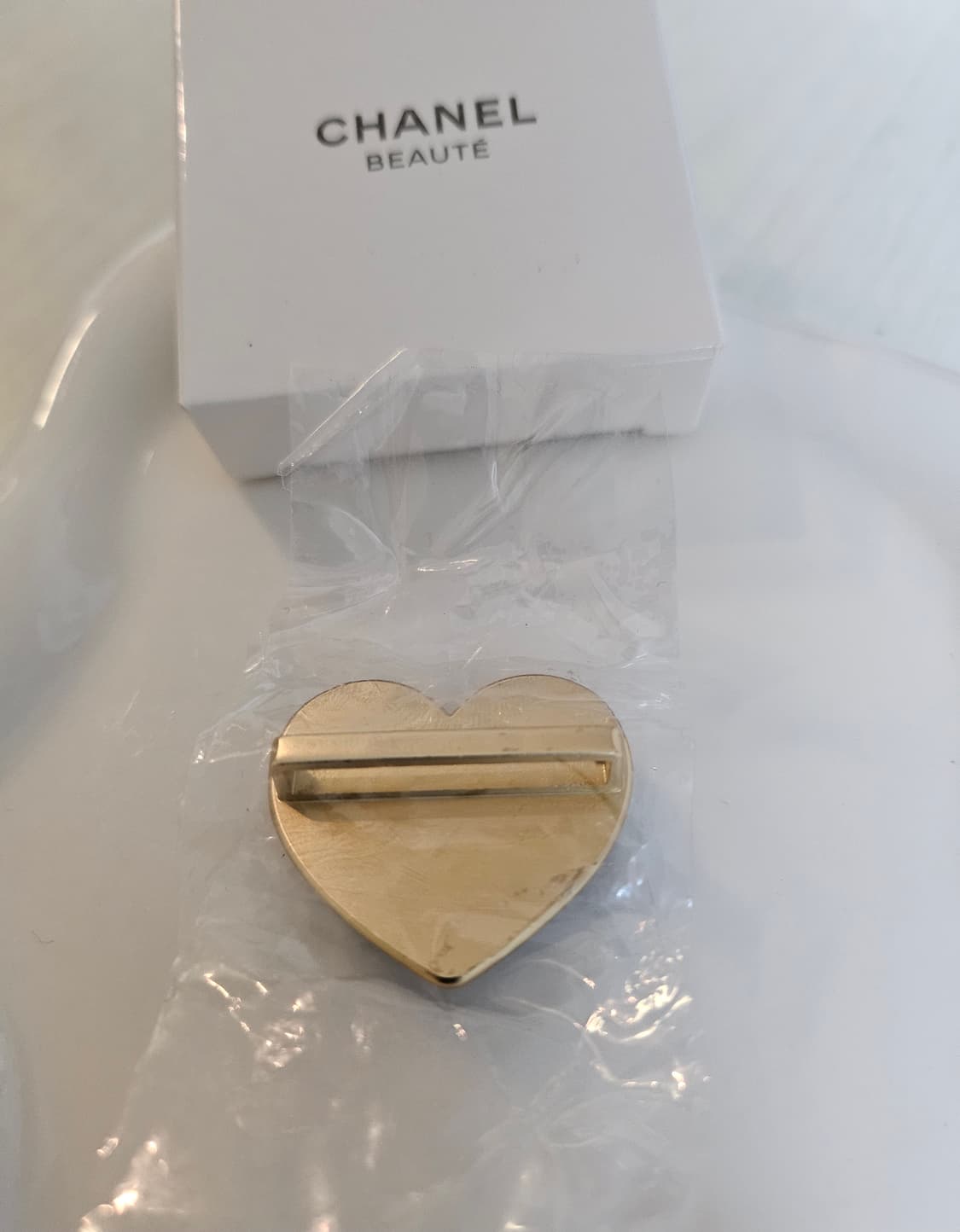 샤넬 하트 리본 클립 상품이미지3