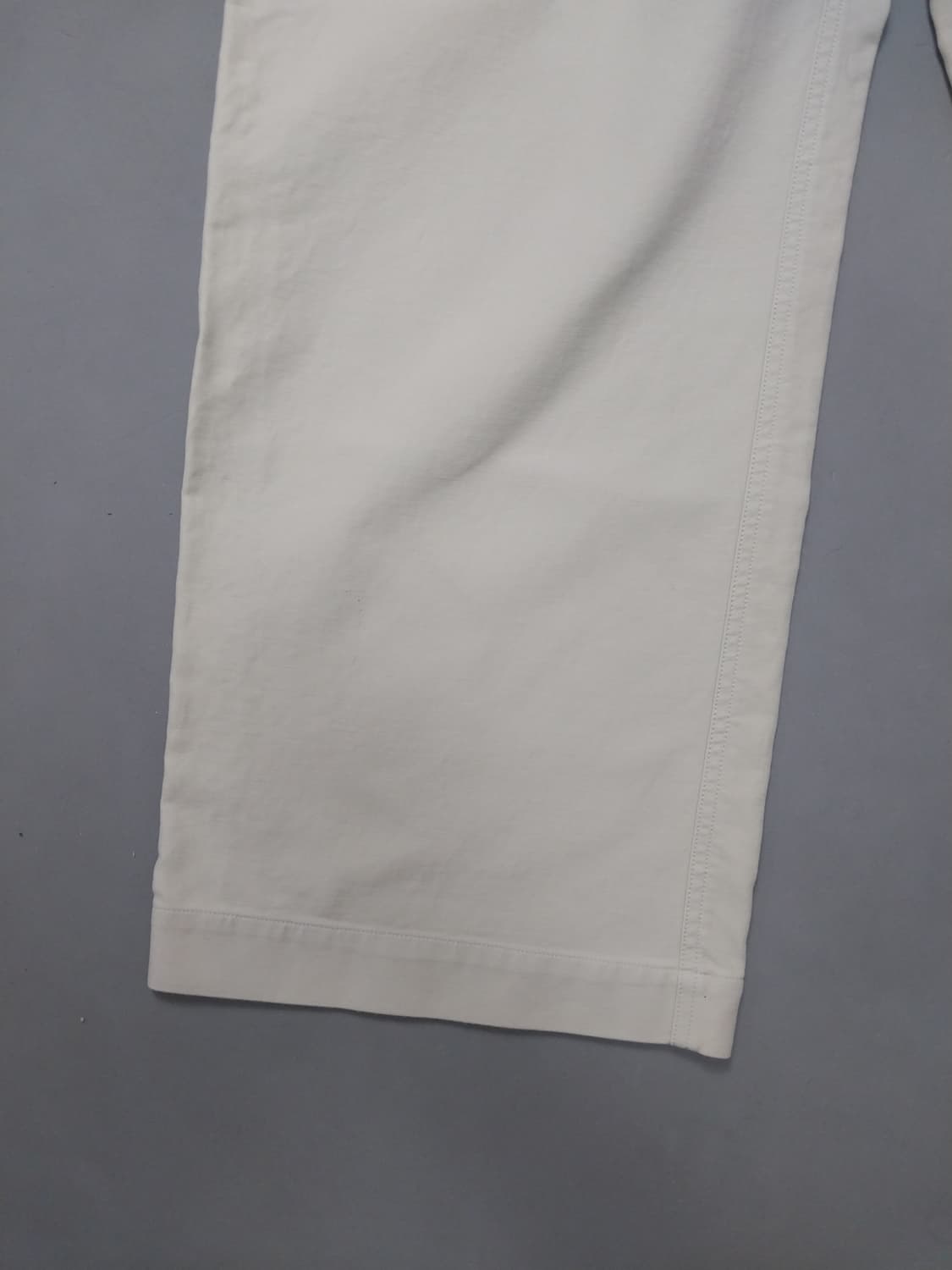 [M] 토마스모어 와이드 핏 치노 팬츠 아이보리 상품이미지3