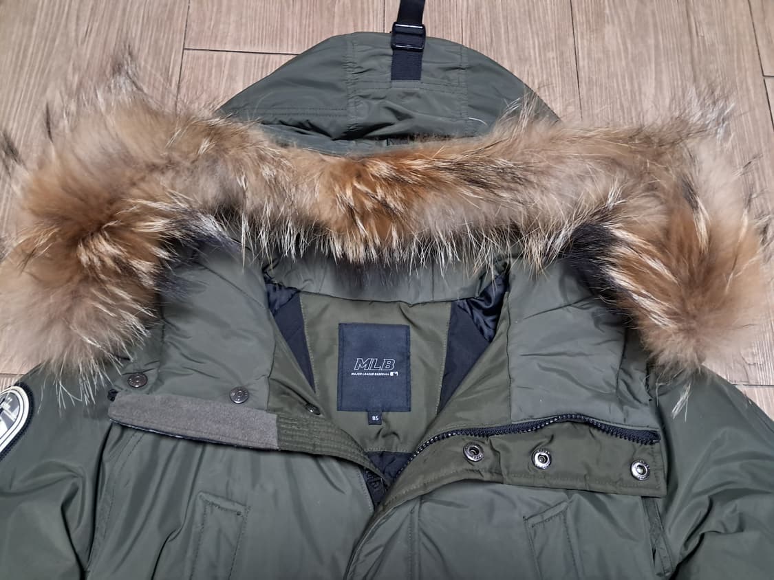 MLB 여성 롱패딩 85 흠집 상품이미지4